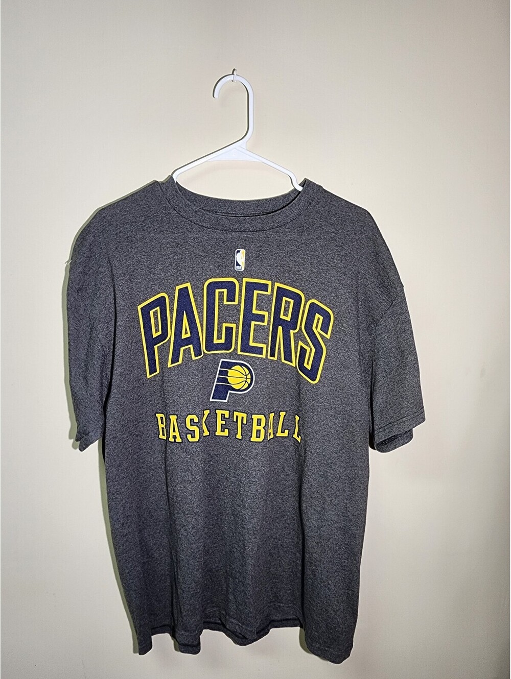 Size XL pacers basketball (M10)